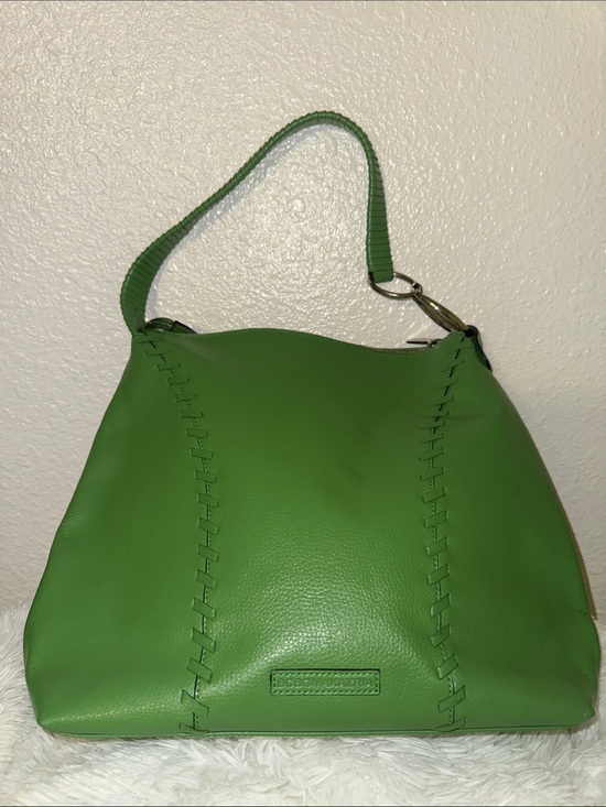 BCBGMaxAzria Handbags - BCBGMaxAzria Green Leather Shoulder Hobo